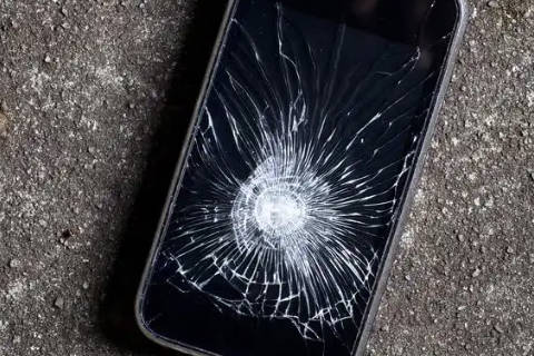 周公解梦梦见手机坏了 中年男人梦见手机坏了