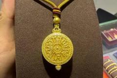 属狗戴黄金有什么讲究 生肖狗佩戴黄金的禁忌与建议