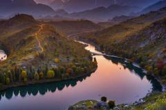 土命和金命婚配是否合适 五行婚配中土生金的深层解析