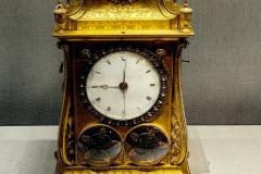 家里钟表挂什么地方最吉 利 钟表挂在东南方有哪些讲究