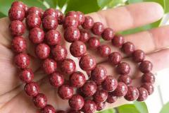 属虎男士佩戴朱砂的讲究 朱砂饰品对生肖虎男性的风水作用