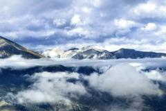 钗钏金命和大驿土命合婚怎么样 钗钏金和大驿土命婚姻配对解析