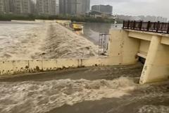 梦到发大水刮大风 梦见大风大水预示着什么