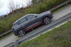 梦到开车爬坡特别陡是什么意思 是不是预示我最近考试压力大