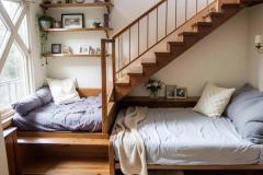 卧室门对着楼梯好吗 这种风水能改吗